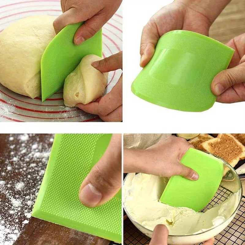 grattoir à poupée avec bords lisses